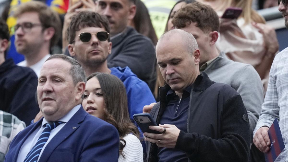 Andrés Iniesta : le génie du Barça se lance comme entraîneur