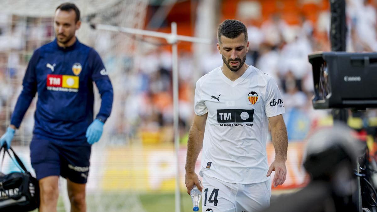 Valencia perd ses deux latéraux : Gayà et Saravia out pour la saison