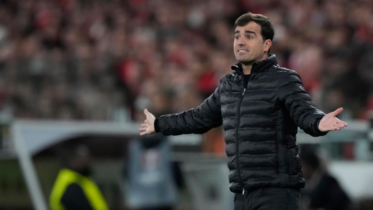 Bayer Leverkusen : Carles Martínez Novell, pari catalan sur le banc