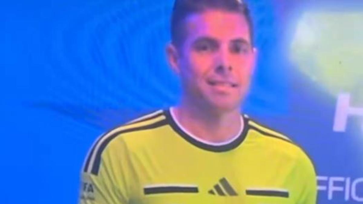 Geste polémique en mondial : la FIFA innocenté l'arbitre Shaun Evans