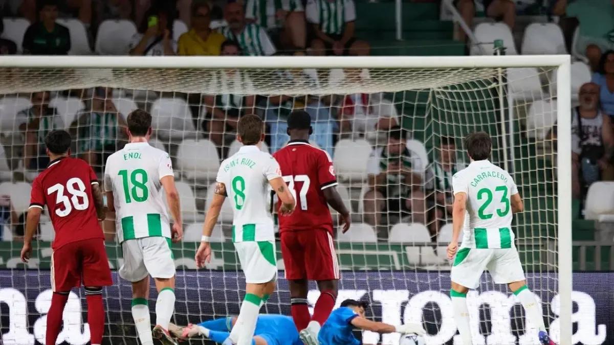 Sevilla-Córdoba : un nul sans but et deux expulsions pour le 4e trophée Puertas