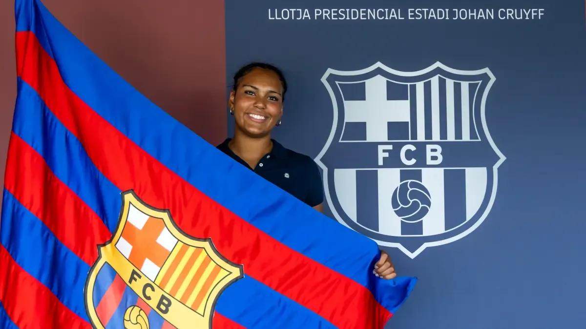 Khadijah Cissé au Barça : la pépite canadienne signe jusqu'en 2030