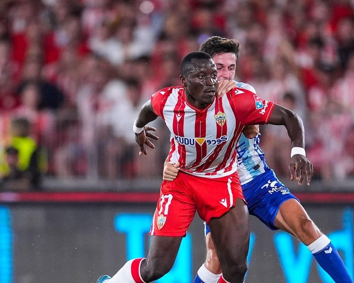 Almería échoue encore : Dion Lopy et le cauchemar des playoffs