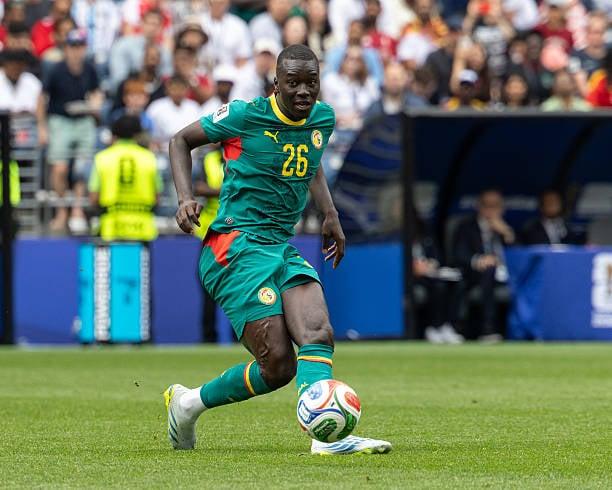 Pape Gueye claque la porte des Lions : le Sénégal en crise