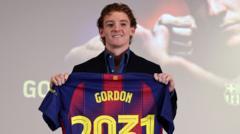 Coup de tonnerre : Anthony Gordon quitte Newcastle pour le Barça à 80M€