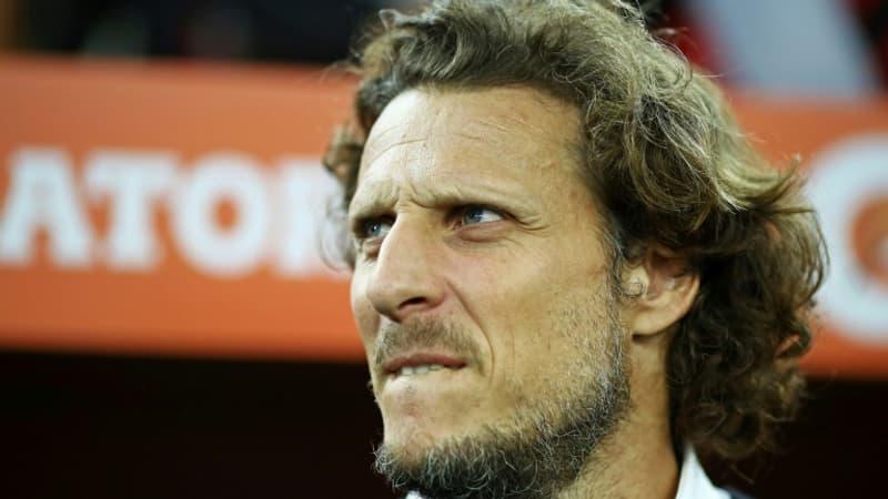 Forlan nouveau sélectionneur de l'Uruguay : un pari risqué après le fiasco Bielsa
