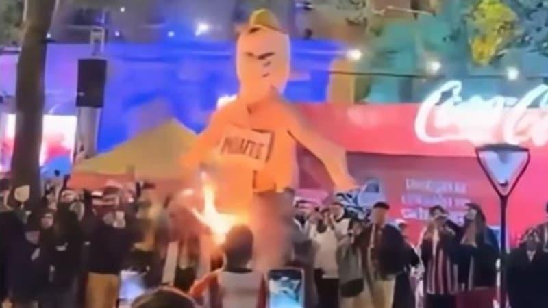 Paraguay : un mannequin de Mbappé brûlé, la haine dépasse les stades