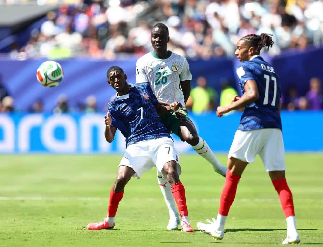 Pape Gueye : « Honnêtement il y a un peu de regret » après France-Sénégal