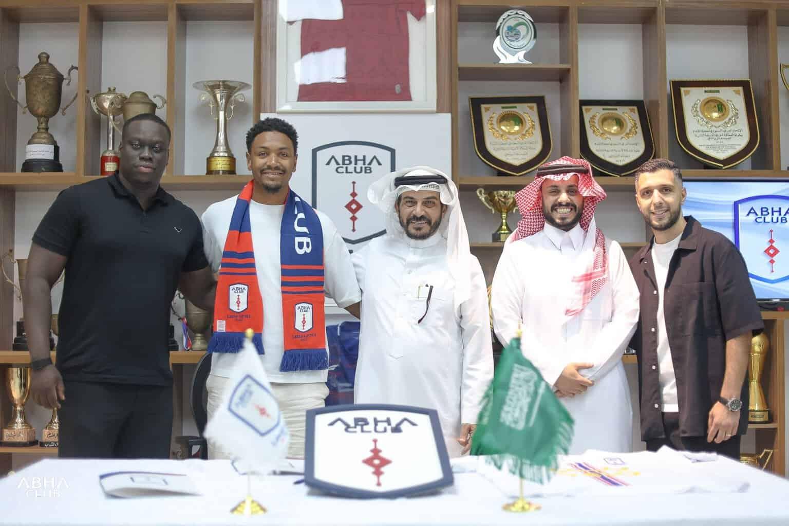 Abdou Diallo rebondit à Abha FC : le champion d'Afrique 2022 débarque en Arabie Saoudite